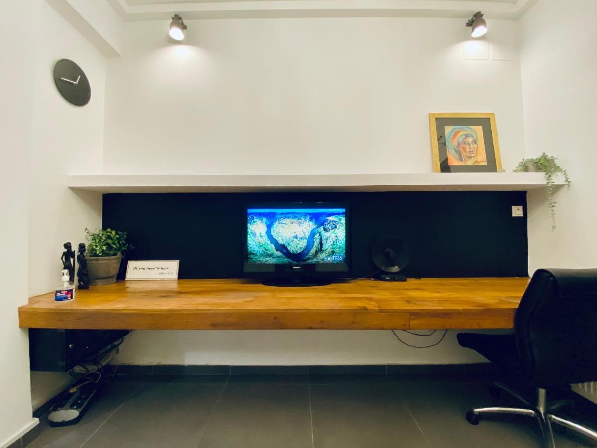 Small Gem Studio Athens, Next To Metro Nomismatokopeio المظهر الخارجي الصورة