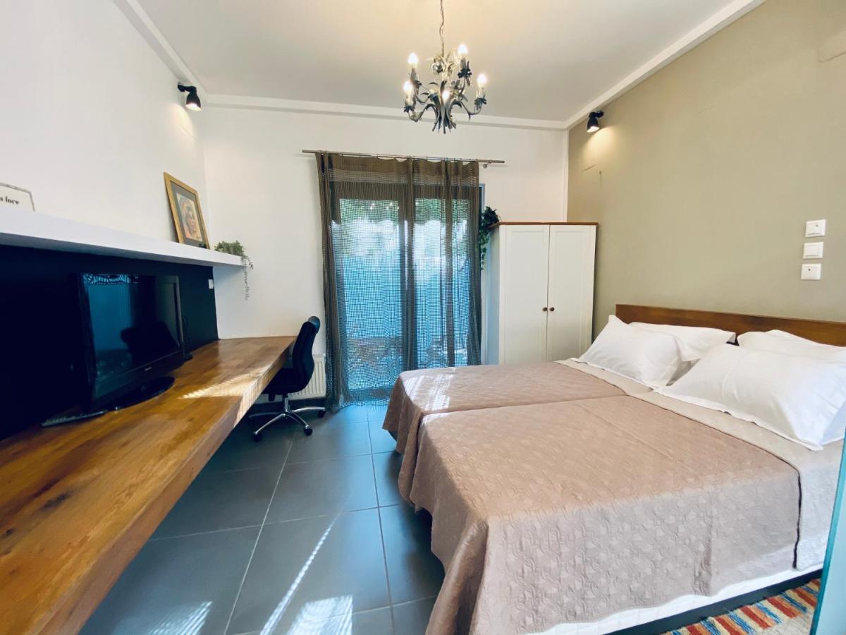 Small Gem Studio Athens, Next To Metro Nomismatokopeio المظهر الخارجي الصورة