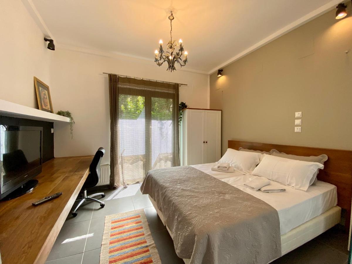 Small Gem Studio Athens, Next To Metro Nomismatokopeio المظهر الخارجي الصورة