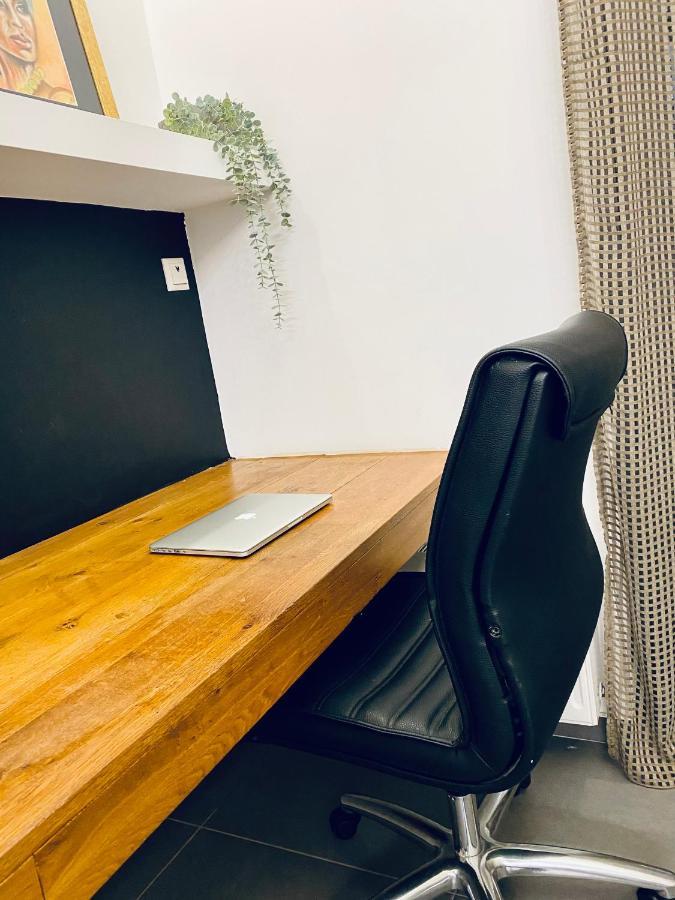 Small Gem Studio Athens, Next To Metro Nomismatokopeio المظهر الخارجي الصورة