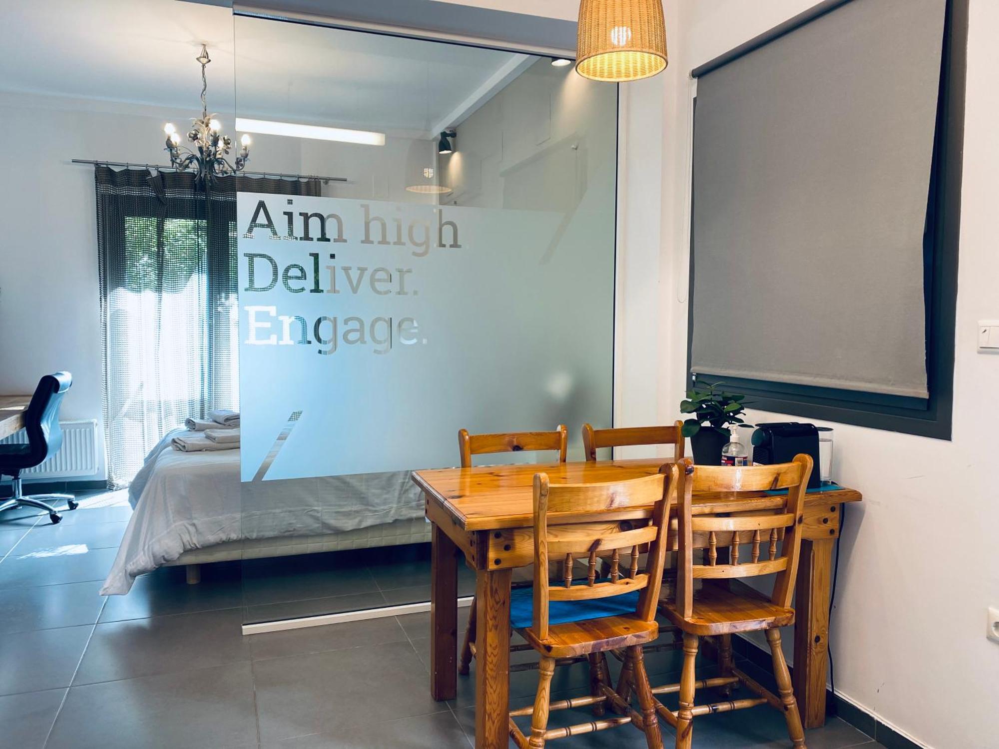Small Gem Studio Athens, Next To Metro Nomismatokopeio المظهر الخارجي الصورة